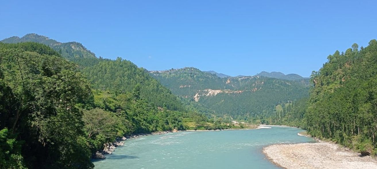 भेरी किनारमा एक महिलाको शव फेला